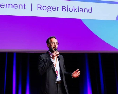 Relement pitcht tijdens awardshowfinale