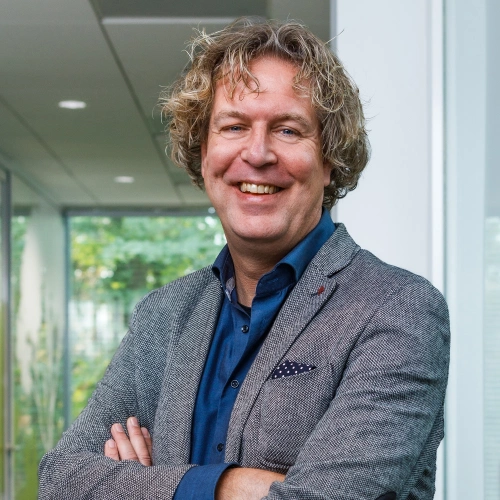 Bram van den Hoogen 25